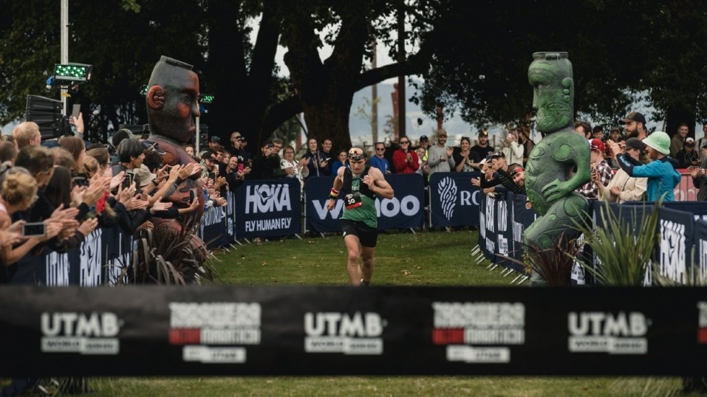 Zach-Miller-won-the-2023-TUMMiler-at-the-Tarawera-Ultramarathon-by-UTMB-Photo-Cameron-McKenzie