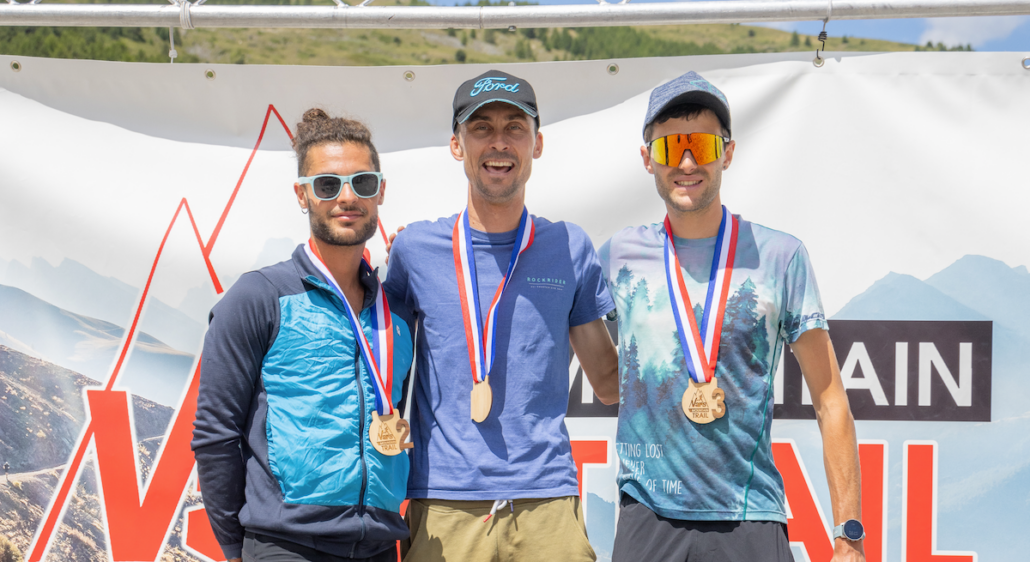 J1 trail podium KV Photo OT Vars Thibaut Blais