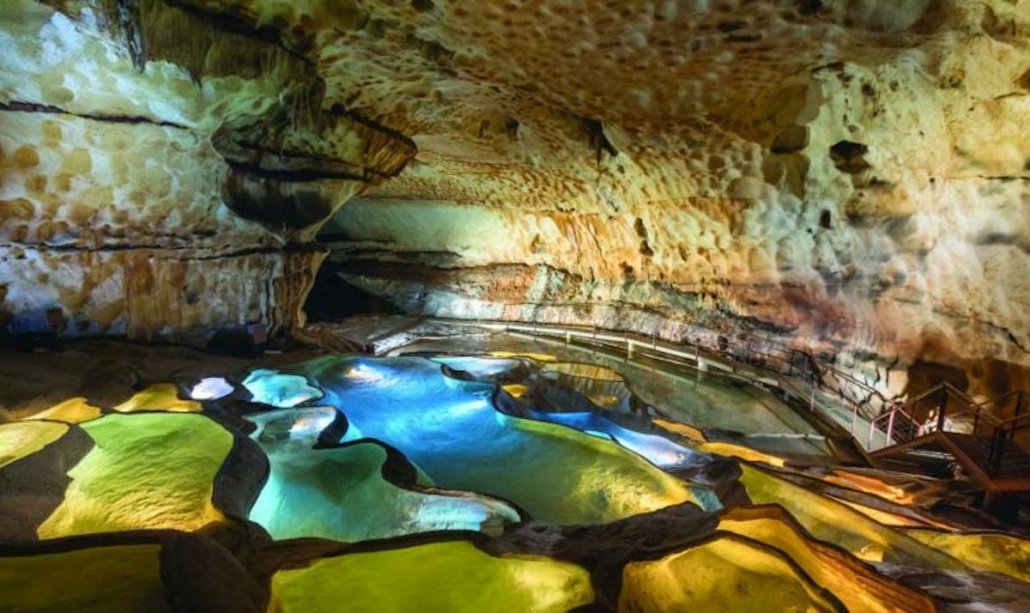 Trail des gorges de l'ardeche. Grotte Saint-Marcel. Source Organisation