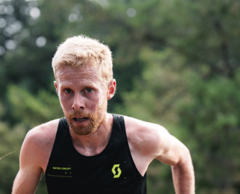 Photo Rising.Story-MathisDecroux_Headlands27k_15-09_RaceMen-07477