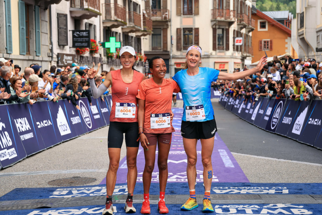 Podium féminin. Photo UTMB GROUP