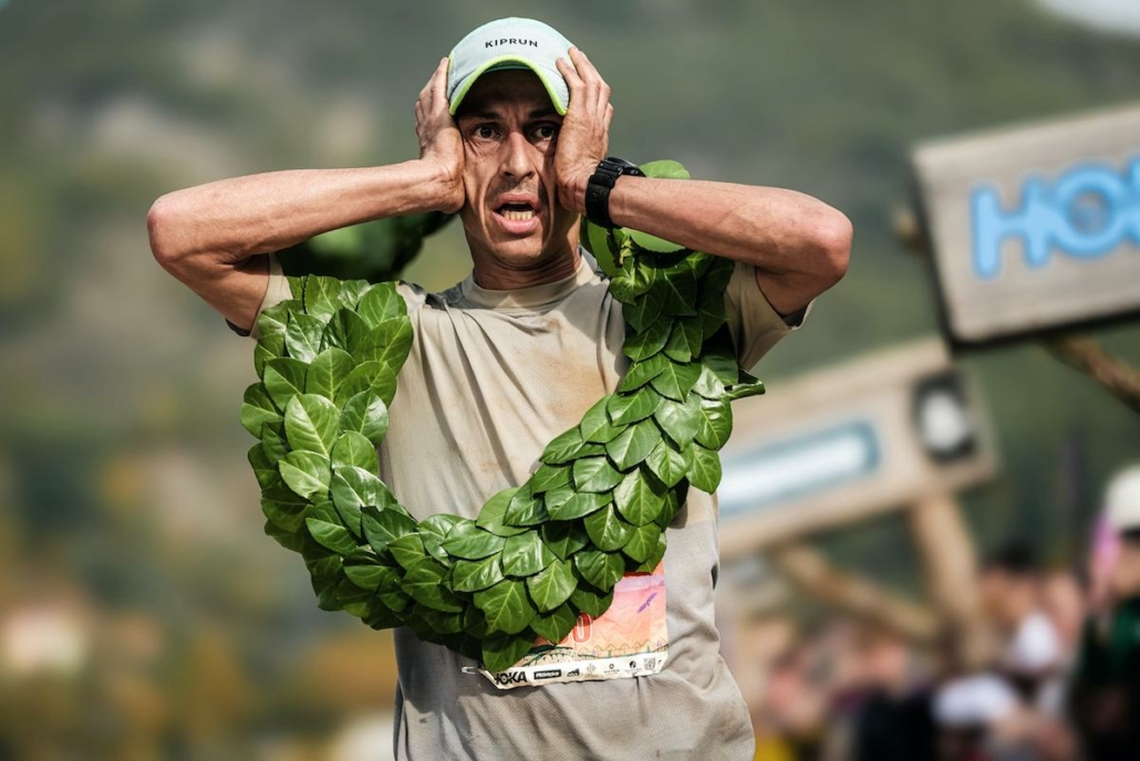 HOKA LES TEMPLIERS 2025-GRAND TRAIL-Arrivée-VAINQUEUR-Pierre Livache 1er scratch-4©Cyrille Quintard