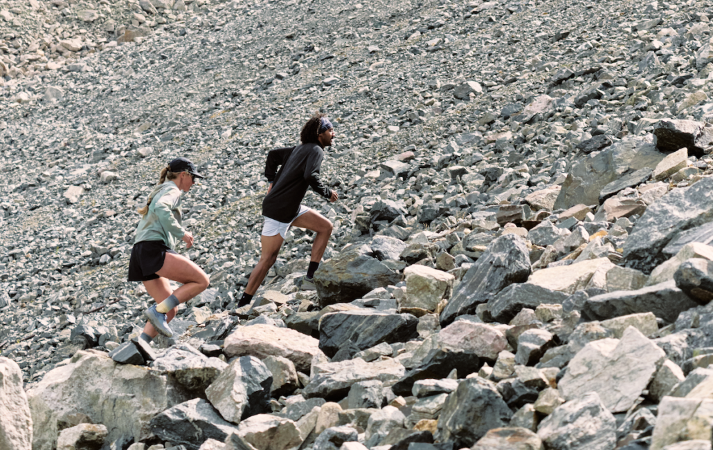 Courir en montée. Photo Altra